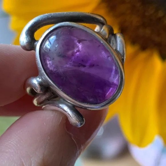VINTAGE DESIGNER PURPLE OVAL AMETHYST CABOCHON STERLING SILVER RING HEAVY CHUNKY